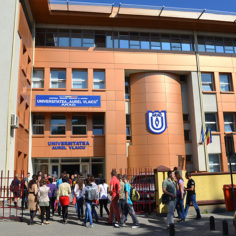 Deschiderea noului an universitar la Universitatea „Aurel Vlaicu” din Arad