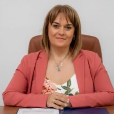 Conf. univ. dr. Ramona Lile este confirmată în funcția de rector al Universității „Aurel Vlaicu” din Arad