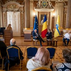 Radu Homescu, primul rector ales al Universității „Aurel Vlaicu” din Arad, și-a lansat volumul de memorii